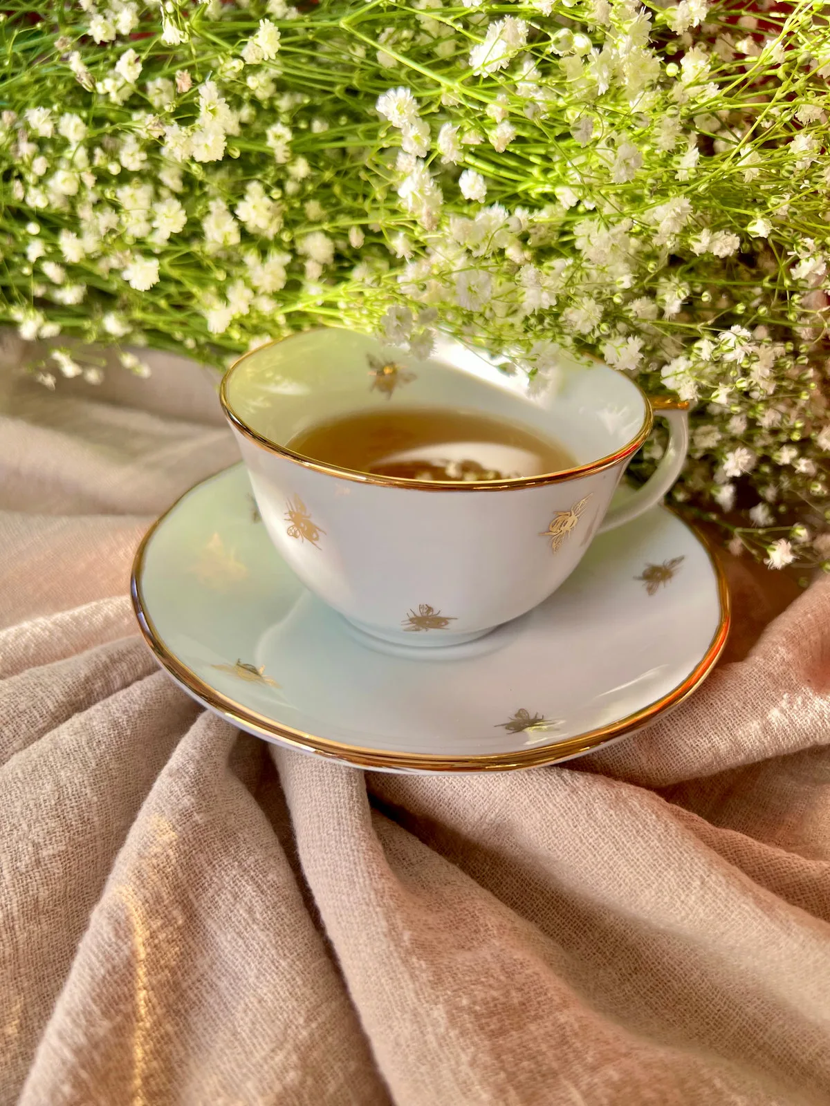 Xicara de chá/café com pires Abelhas — foto 3